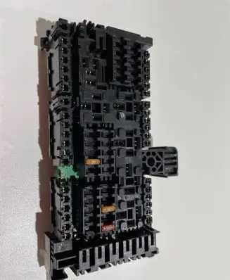 Mercedes-Benz GLE W167 Fuse module A1679063103