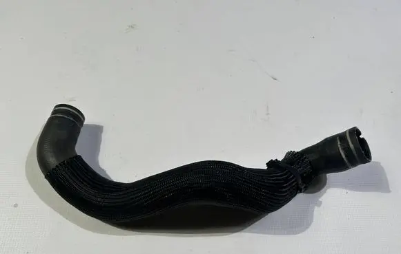 Maserati Quattroporte Air intake hose/pipe 75682757