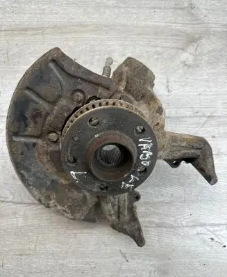 Volkswagen New Beetle Front wheel hub