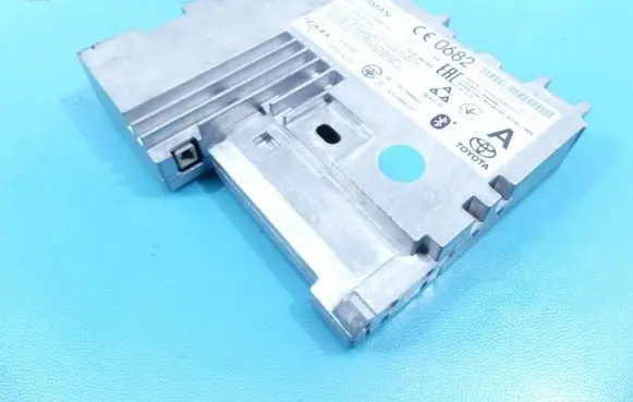 Toyota Avensis T270 Central body control module QNG-BE2808 IMPRK1291811