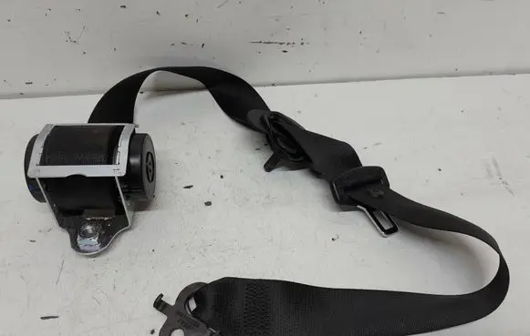 BMW 5 F10 F11 Front seatbelt 610126300B S1916405705 615394200D