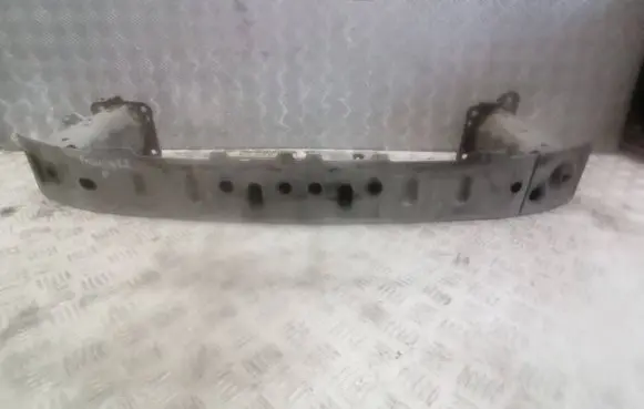 Ford Focus Front bumper support beam 