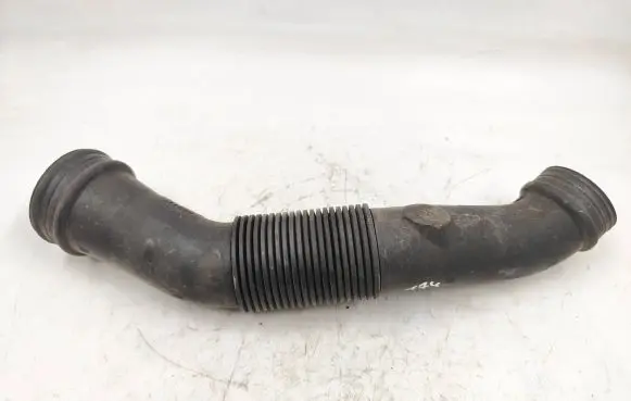 Audi A4 S4 B5 8D Air intake hose/pipe 06B129627
