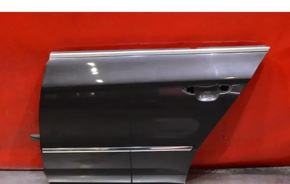 Volkswagen PASSAT CC Rear door