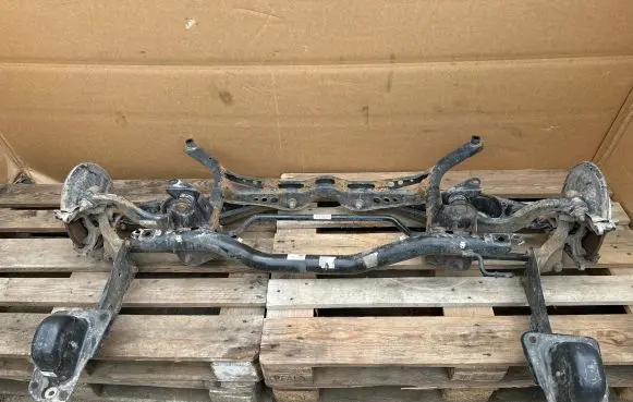 Volkswagen Golf VII Rear subframe 5Q0505315G 5Q0511305AS 5Q0505323D