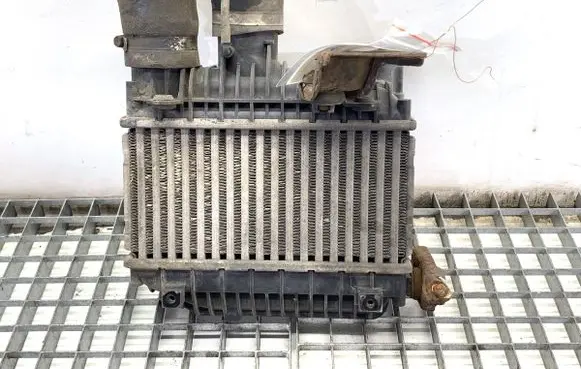 Toyota Avensis T250 Intercooler radiator