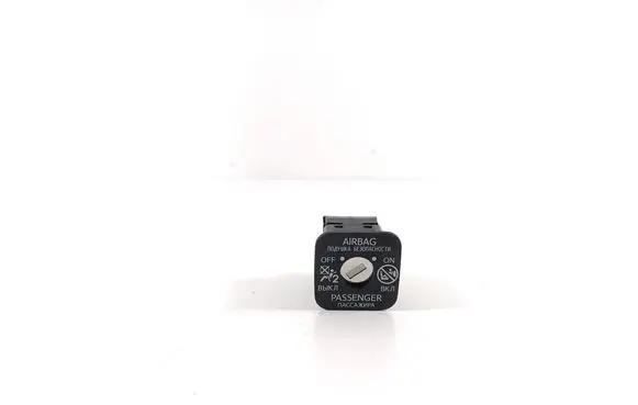 Toyota Corolla Cross Passenger airbag on/off switch 6906512460