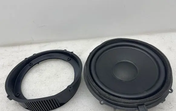 Tesla Model X Front door speaker 100483303A 1000348001