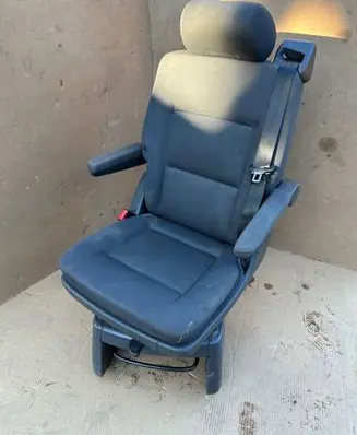 Volkswagen Multivan T5 Rear seat FOTOBRT512