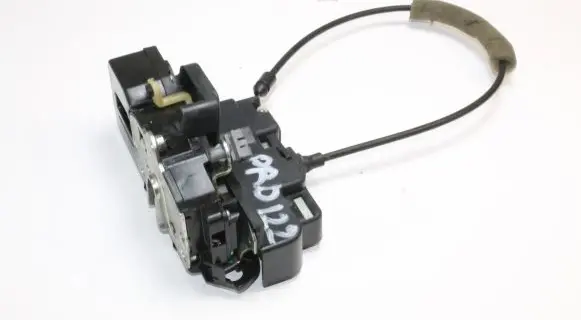 Opel Antara Front door lock