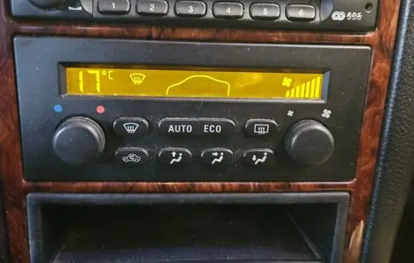 Opel Astra G Climate control/heater control trim 24442472 IMPRK1391407