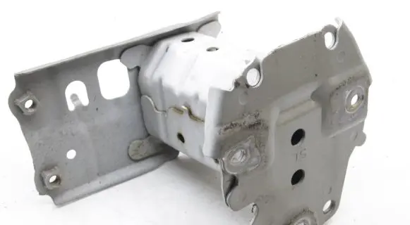 Toyota Auris E180 Rear bumper cross member
