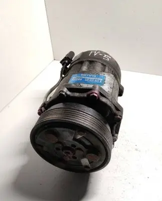 Volkswagen Golf IV Air conditioning (A/C) compressor (pump) 1J0820803K 5504401324 B1541