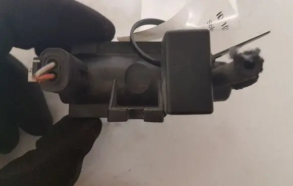BMW 1 E81 E87 Turbo solenoid valve 70206301 780539101