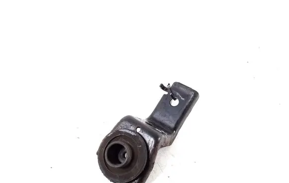 Radiator mount bracket