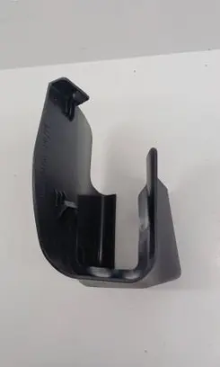 Toyota Avensis T270 Front passenger seat rail trim 7215705050