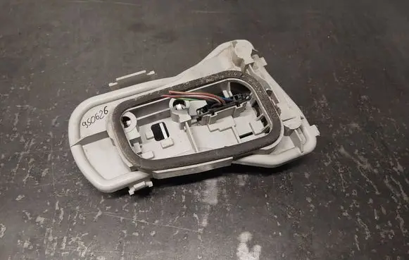 Volkswagen Polo IV 9N3 Tail light bulb cover holder 965352