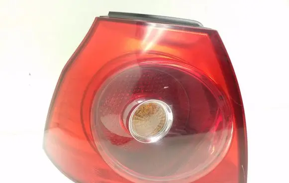 Volkswagen Golf V Rear/tail lights 4VFX13405AA