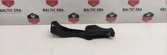 BMW 1 F20 F21 Engine bonnet (hood) release handle 7326365 7309606 17365810