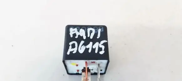 Audi A4 S4 B5 8D Other relay 443951253AA 899574000