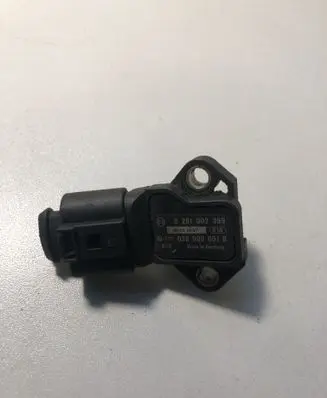 Volkswagen Golf V Air pressure sensor 038906051C