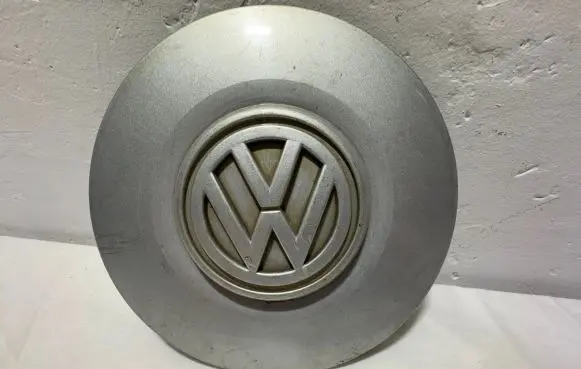 Volkswagen Golf III Original wheel cap 1H0601149B 1H0601151B PA666M30