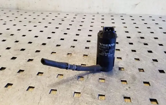 Volvo XC90 Windscreen/windshield washer pump 9169611 0602103950
