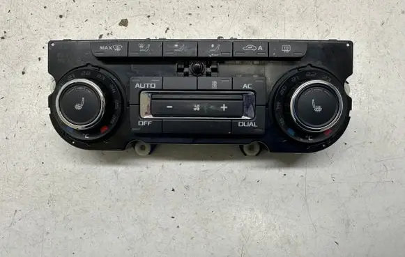 Skoda Octavia Mk2 (1Z) Climate control unit 3T0907044BA 5HB00974947