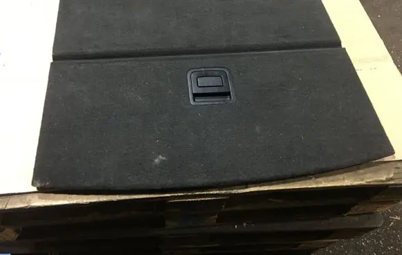 Trunk/boot floor carpet liner