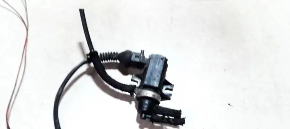 Audi A6 S6 C5 4B Turbo solenoid valve 1h0906627 99t055