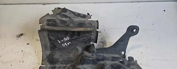 Volvo V70 Intercooler air guide/duct channel 30678191