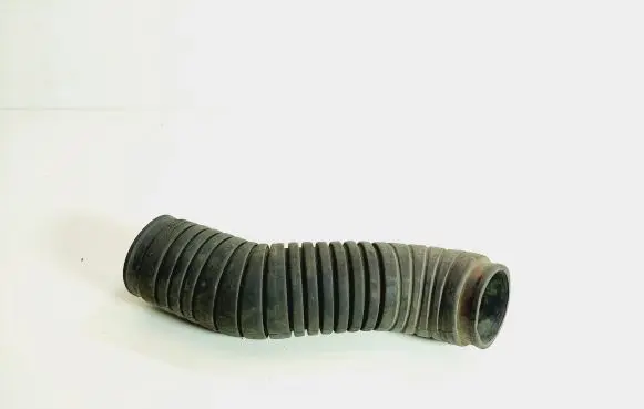 Audi A6 S6 C4 4A Air intake hose/pipe 4A0129627J