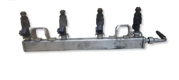 Volvo V50 Fuel main line pipe 4M5G9D280BD
