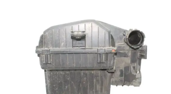 Peugeot 2008 I Air filter box 9670851880