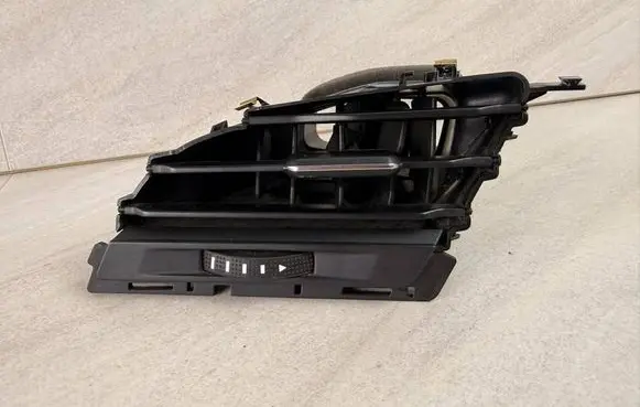 Volkswagen Touran III Dashboard side air vent grill/cover trim 