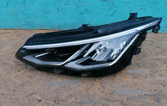 Volkswagen Golf VIII Headlight/headlamp