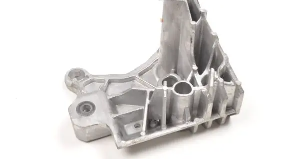 Volvo XC40 Engine mount bracket 32249354