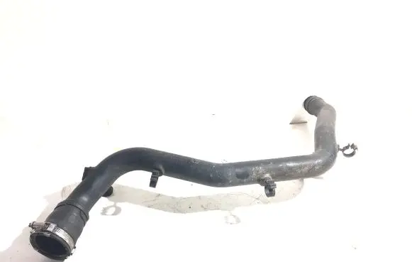 Audi Q7 4L Intercooler hose/pipe 7L6145770M 7L6145795S
