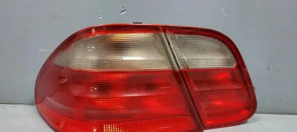 Mercedes-Benz E W210 Rear/tail lights A2108203364