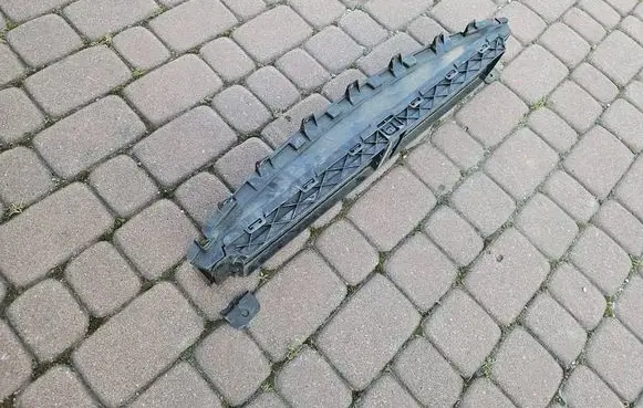 Opel Astra K Intercooler air guide/duct channel 39081585
