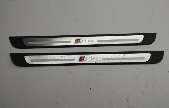 Audi A1 Front sill trim cover 8V4853491M 8V4853491N