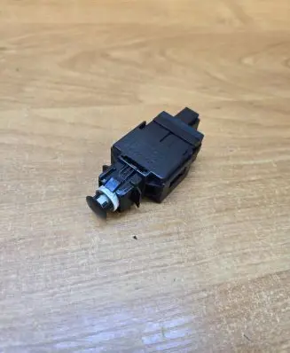 Volvo XC90 Brake pedal sensor switch 8622064