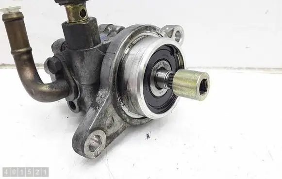 Nissan Almera Tino Power steering pump