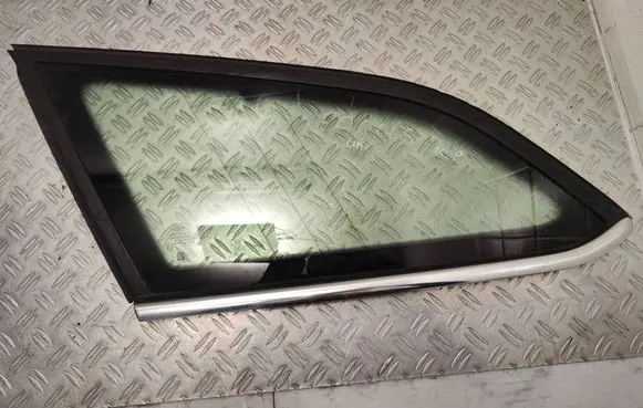 Ford Focus Rear side window BM51N297B01J 43R001582