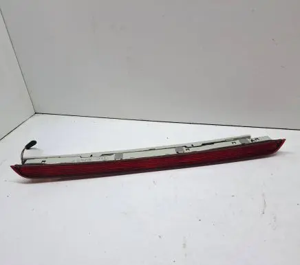 Audi A4 S4 B8 8K Third/center stoplight 8K9945097