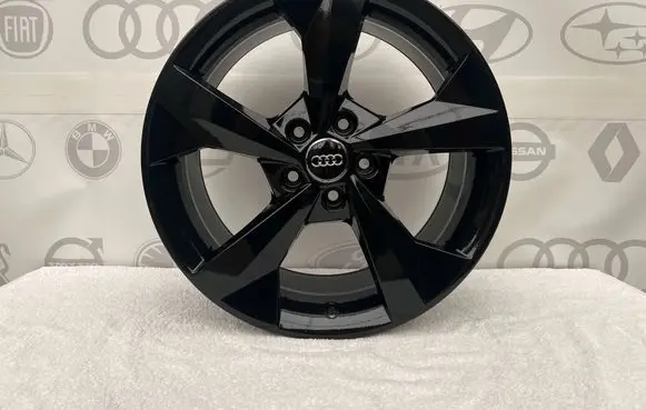 Audi A3 8Y R18 alloy rim 8Y0601025J
