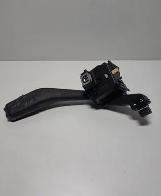 Volkswagen Touran I Indicator stalk 1K0953513A
