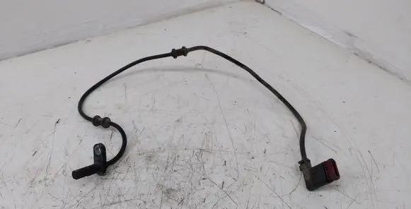 Mercedes-Benz E W212 ABS rear brake sensor A2125402111 0265008047