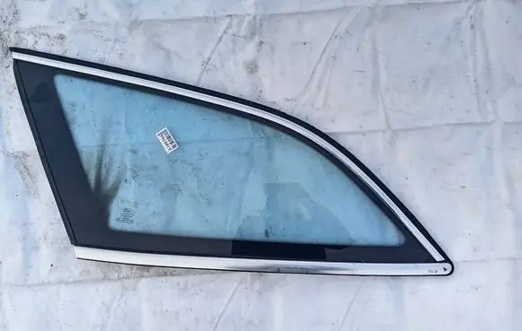 Ford Mondeo MK IV Rear side window as2