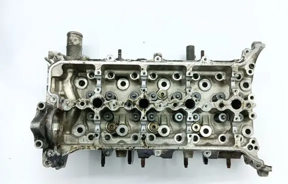 Toyota Corolla Verso AR10 Engine head 22C28056